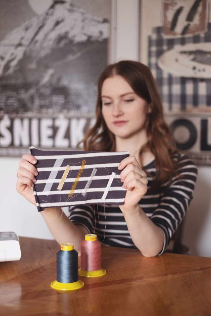 stabilizacja dzianin gumką silikonową